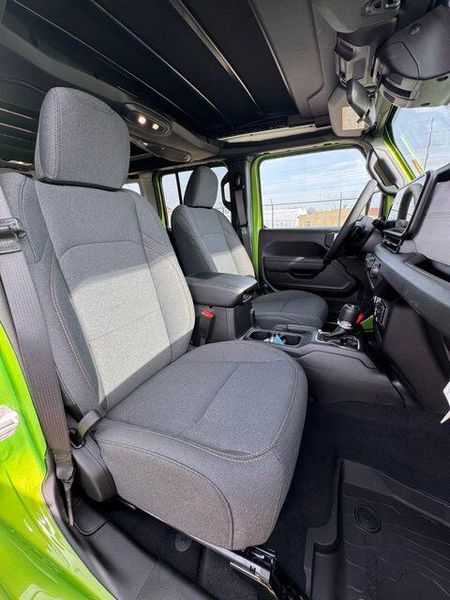 New 2026 Jeep Wrangler 4-door Sport SImage 14