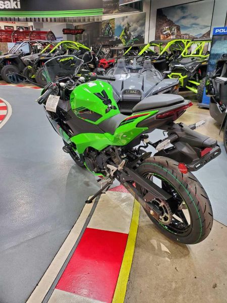 New 2024 Kawasaki NINJA 500 KRT SE ABS Image 7