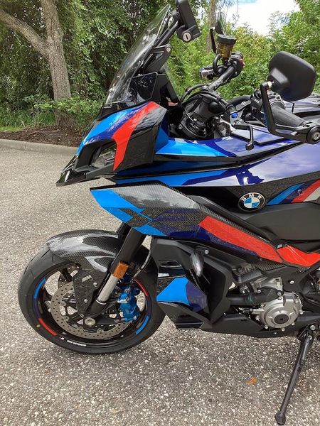 2025 BMW M 1000 XR 
