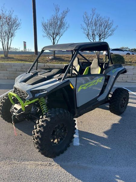 New 2025 Polaris RZR XP 1000 ULTIMATE Image 4