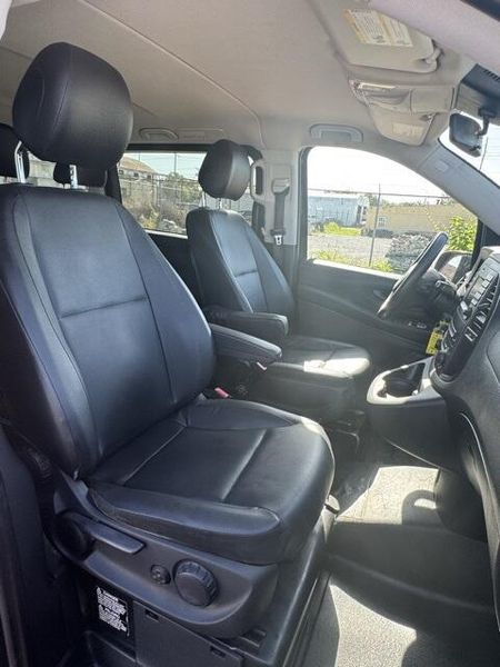 Used 2019 Mercedes-Benz Metris PassengerImage 15
