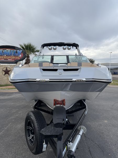 2023 MASTERCRAFT X24 Image 3