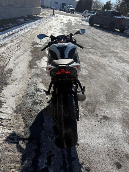 2025 Kawasaki Ninja ZX6R ABS KRT EditionImage 4