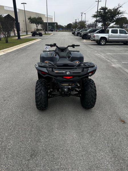 New 2025 Can-Am OUTLANDER 700 Image 5