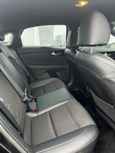2021 Kia Forte GT photo 3