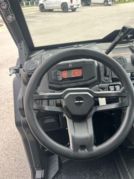 New 2026 Can-Am DEFENDER DPS MAX CAB HD10 Image 13