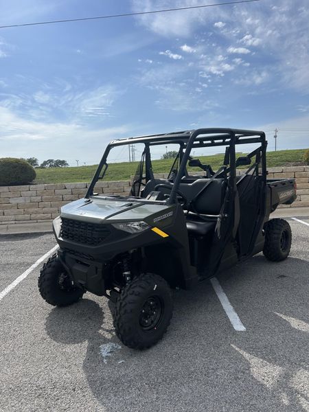 New 2026 Polaris RANGER CREW 1000 Image 3