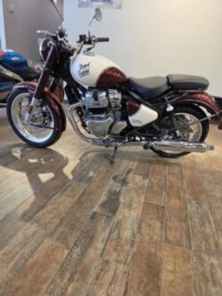 New 2026 Royal Enfield CLASSIC 650 Image 2