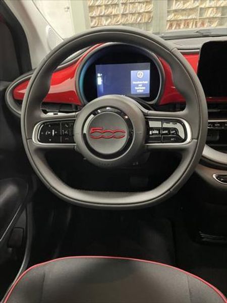 New 2024 Fiat 500e Inspi(red)Image 12