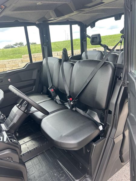 New 2026 Can-Am DEFENDER DPS MAX CAB HD10 Image 12
