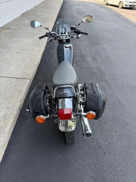 2015 Yamaha SR400Image 4