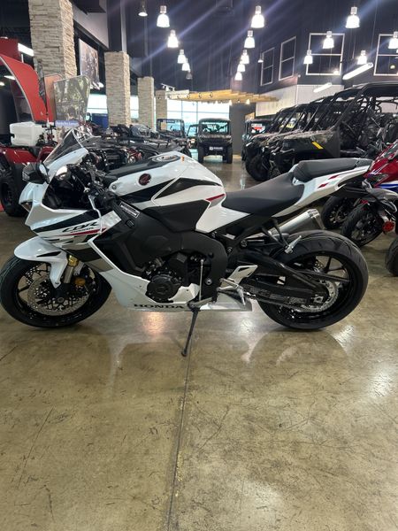 New 2026 Honda CBR 1000RR ABS Image 6