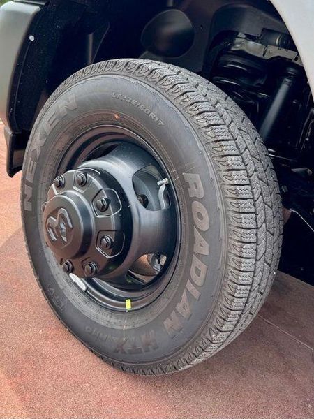 New 2027 RAM 3500 TradesmanImage 18