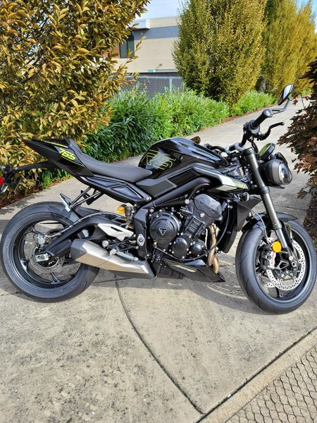 2025 Triumph STREET TRIPLE 765 RS 