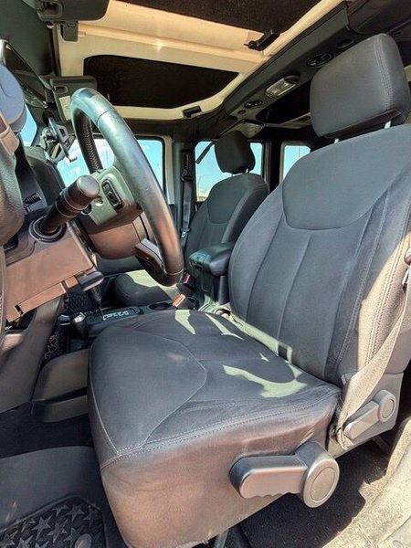 Used 2016 Jeep Wrangler Unlimited SportImage 13