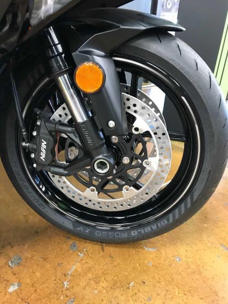 Used 2024 Kawasaki Ninja ZX-6R Base Image 10