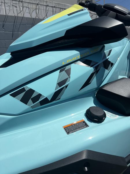 2025 Yamaha VX LIMITED HO Image 4