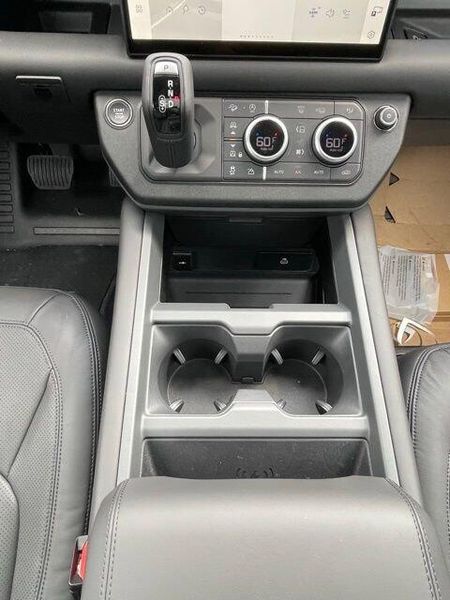 2025 Land Rover Defender S