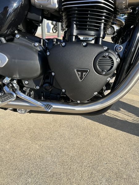 New 2026 Triumph BONNEVILLE T100 