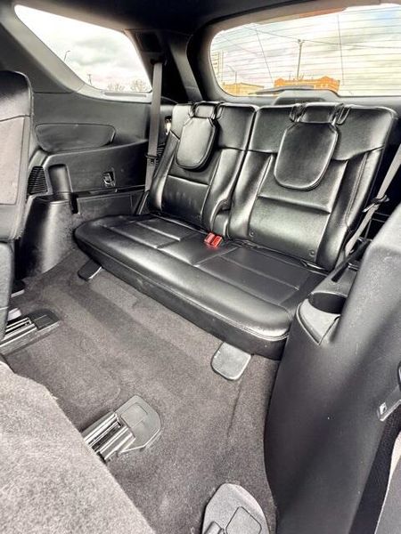 Used 2020 Ford Explorer LimitedImage 12