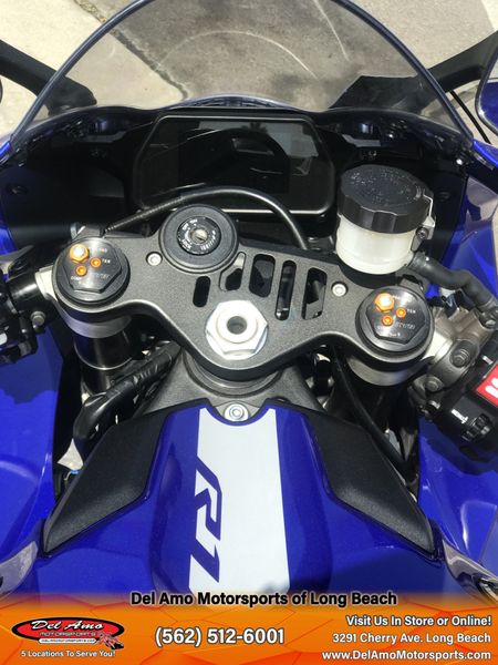 2020 Yamaha YZF-R1Image 11