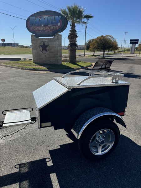 2023 TOW BLAZER, INC SPYDER TRAILER SILVER Image 1