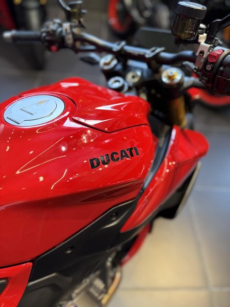 New 2026 Ducati STREETFIGHTER V2S 