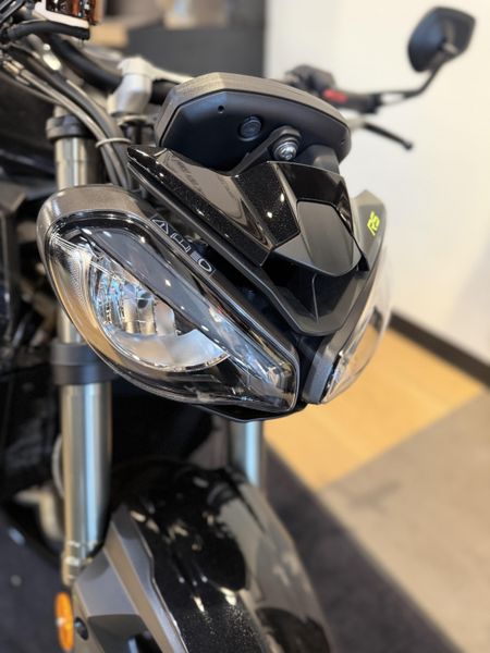 2025 Triumph Street Triple 765 RS - PHANTOM BLACK