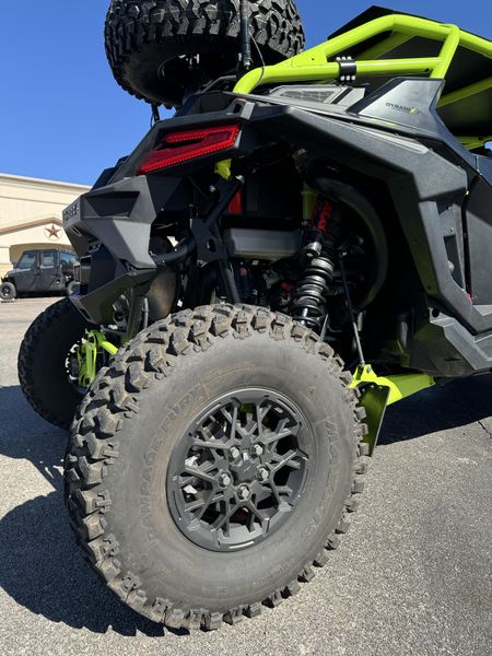 2024 Polaris RZR PRO R 4 ULTIMATE MATTE ONYX BLACKImage 16