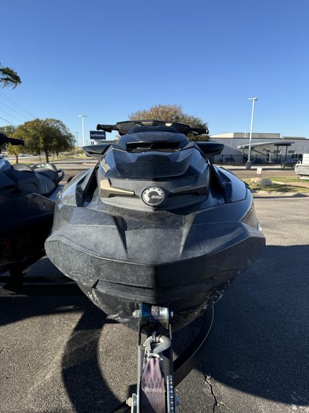 2022 SEADOO GTX LIMITED 300 BLACK Image 2