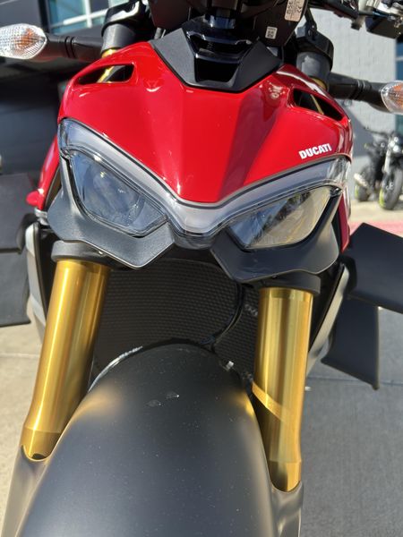 Used 2022 Ducati Streetfighter V4S 