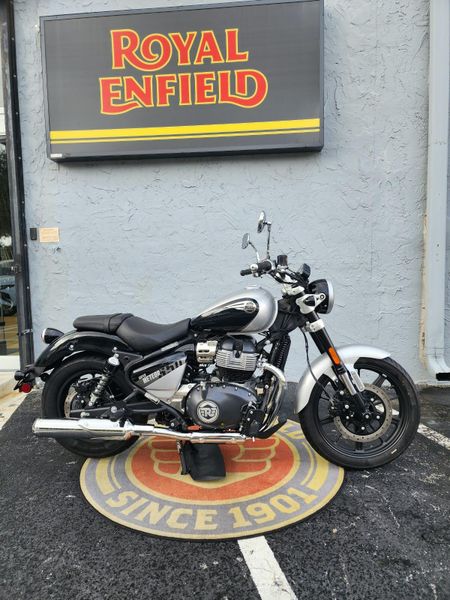 New 2024 Royal Enfield SUPER METEOR Image 5