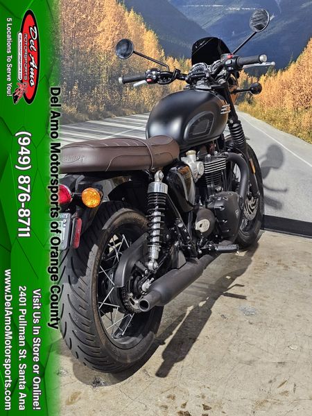 2023 Triumph Bonneville T120 Black BaseImage 8