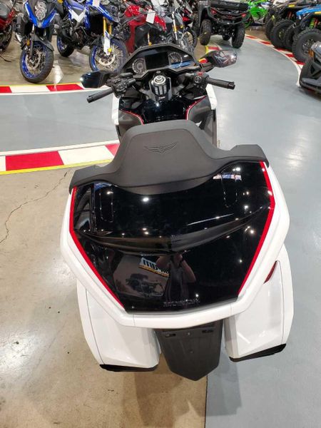 Used 2024 Honda GOLDWING TOUR Image 8