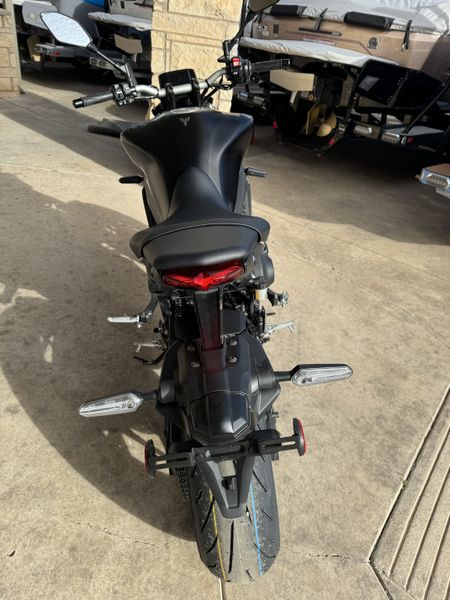 2023 YAMAHA MT09 MATTE RAVEN BLACK in a BLACK exterior color. Family PowerSports (877) 886-1997 familypowersports.com 