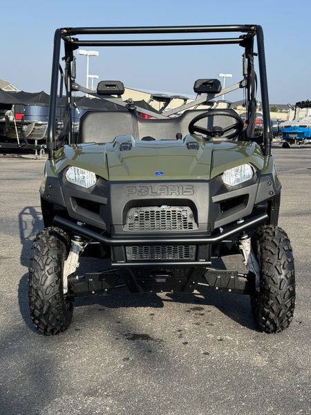 2025 POLARIS RANGER 570 FULLSIZE SAGE GREEN in a SAGE GREEN exterior color. Family PowerSports (877) 886-1997 familypowersports.com 