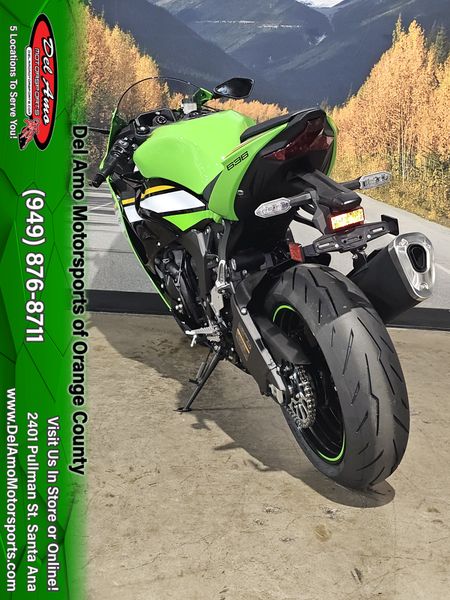 2025 Kawasaki NINJA ZX-6R KRT EDITIONImage 6