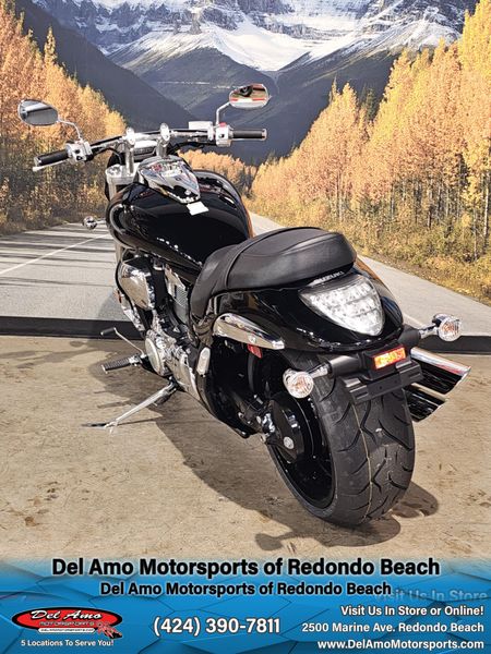 New 2025 Suzuki BOULEVARD M109R Image 14