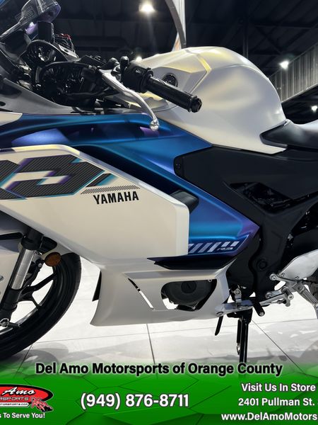 2025 Yamaha YZF-R3 ABS Image 17