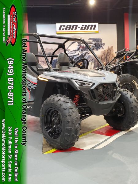 2024 Polaris RZR 200 EFIImage 2