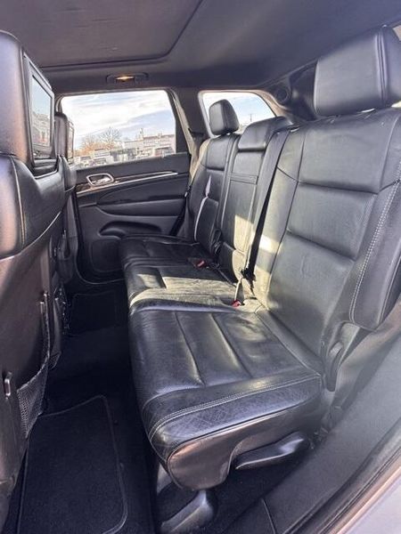 Used 2014 Jeep Grand Cherokee OverlandImage 11