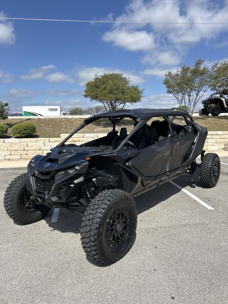 New 2026 Can-Am MAVERICK R X RS 999T DCT Image 3