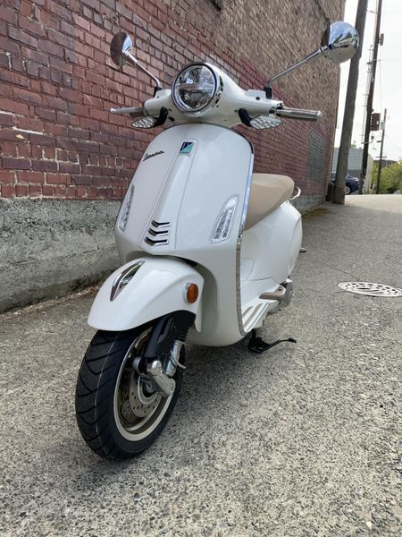 New 2027 Vespa PRIMAVERA 150 SPORT 