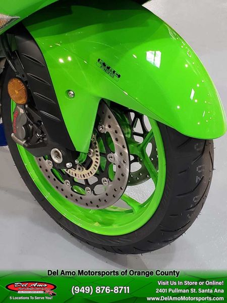 2024 Kawasaki ZX1400JRFNL-GN1  in a LIME GREEN/PEARL CRYSTAL WHITE/BLUE exterior color. Del Amo Motorsports of Orange County (949) 416-2102 delamomotorsports.com 