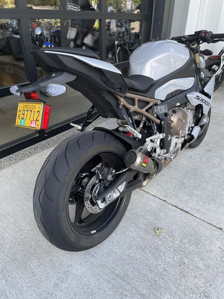 2022 S 1000 R