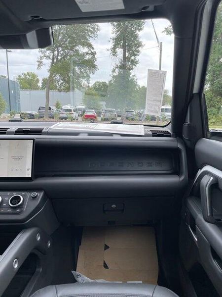 2025 Land Rover Defender S