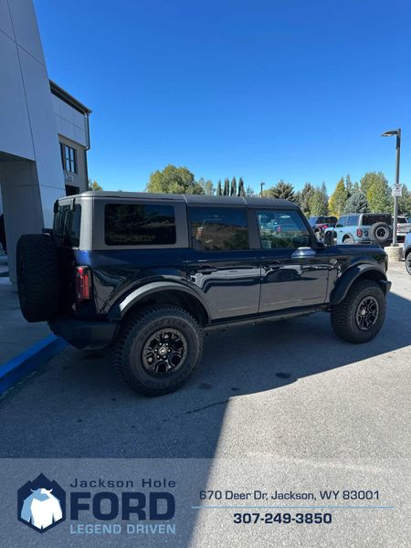 2021 Ford Bronco Wildtrak photo 3