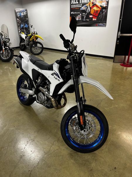 New 2025 Suzuki DR ZRSM Image 1