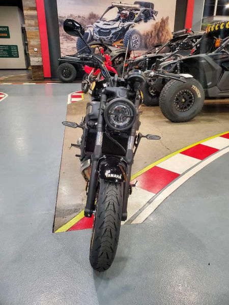 2025 Yamaha XSR700 Image 14