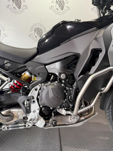 2025 BMW F900GSA 